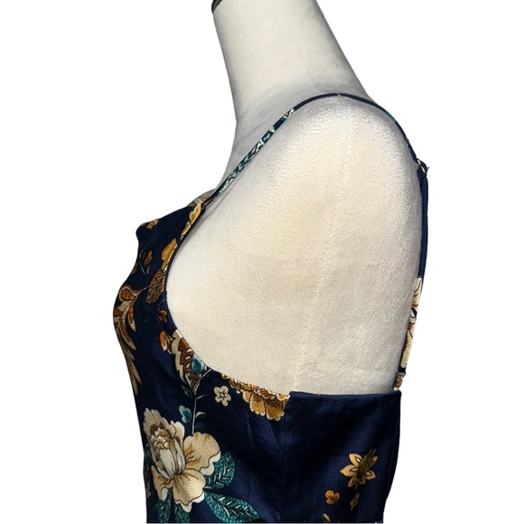 Hello Molly Atlas Midi Dress 8 NWOT - Picture 10 of 16